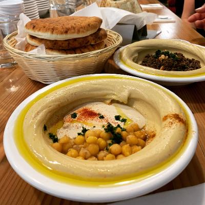 Make smooth, delicious Israeli hummus